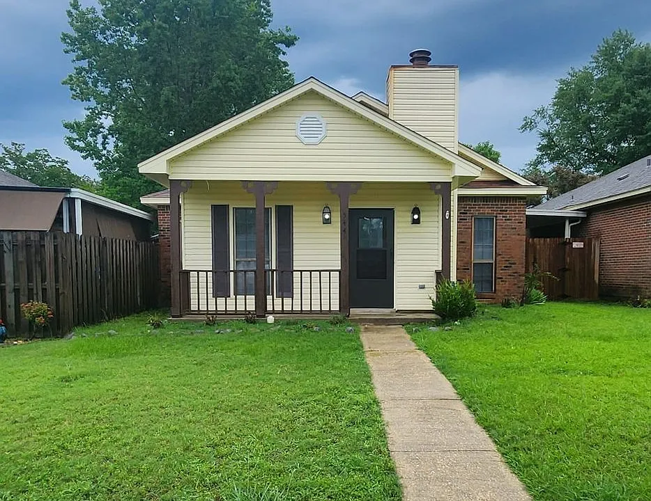 544 Sheila Blvd