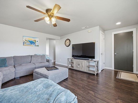 5th image of 4519 Clydesdale Ln