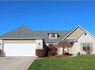 8825 White Eagle E, Sylvania, OH 43560