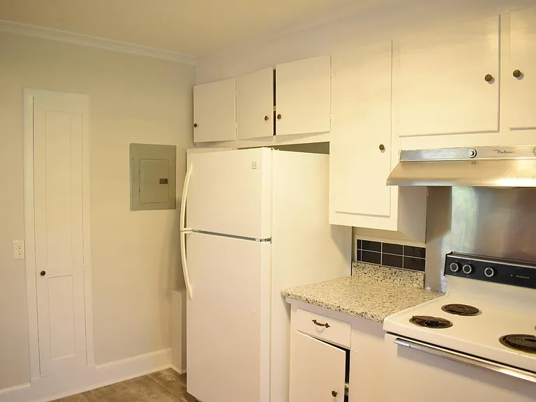 2103 Pender Ave #1 — Photo 11