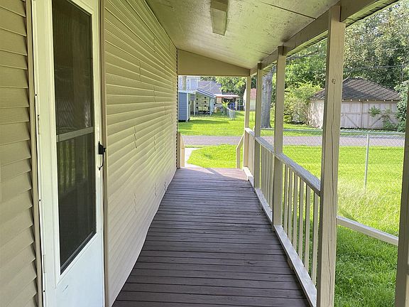 5th image of 924 S 12th St