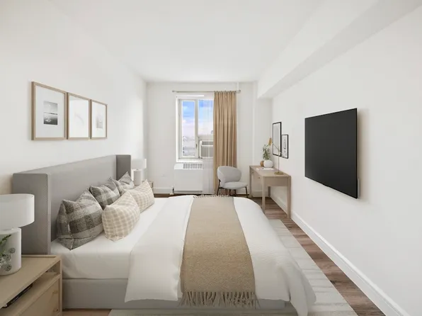 370 1st Avenue image 1 of 15