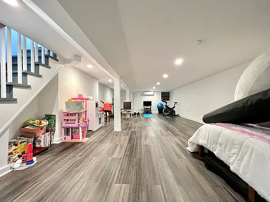 Rented by SERHANT. | media 40