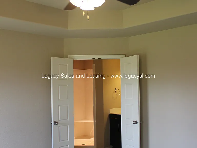 17614 E 45th Pl — Photo 12