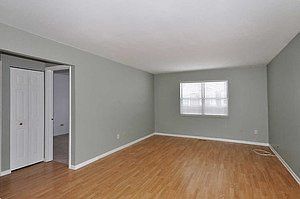 2nd image of 610 N Lake Shore Dr