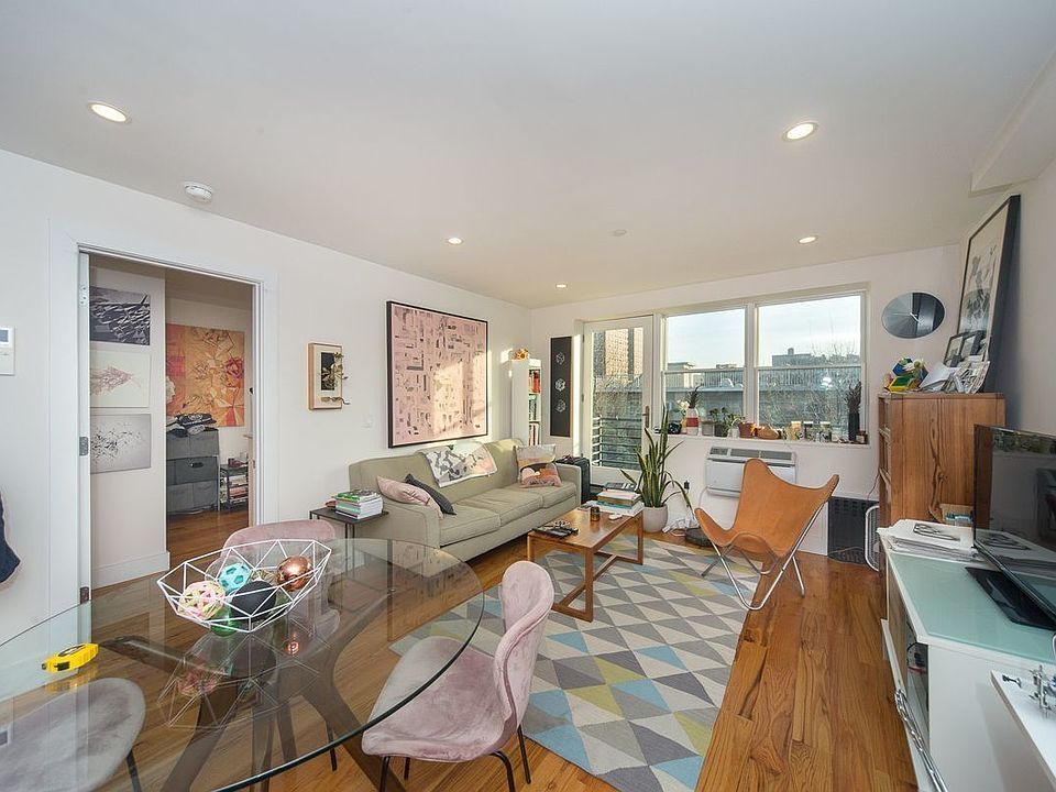 1st image of 103 Varet St #3B