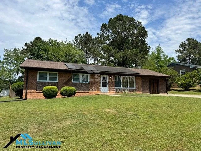 3 bed, 2.0 bath, 1646 sqft, $1,995 — Photo 1