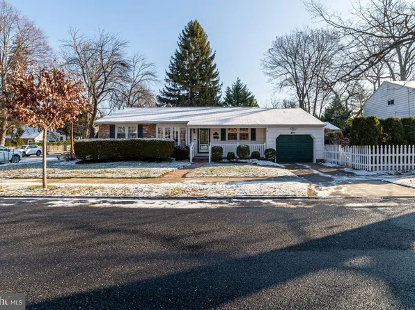 201 Centre St, Haddonfield, NJ 08033