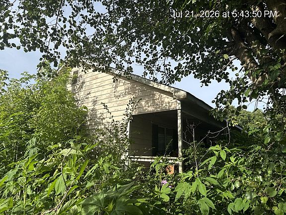 3rd image of 611 Pryor Ridge Rd