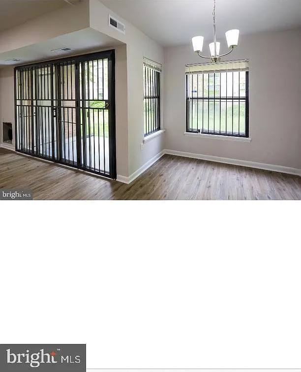 2 bed, 1.0 bath, 1018 sqft, $1,750 — Photo 2