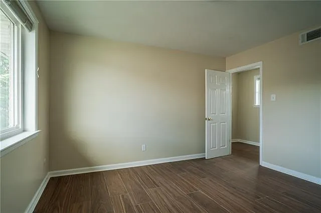 1621 Caton Ct — Photo 13