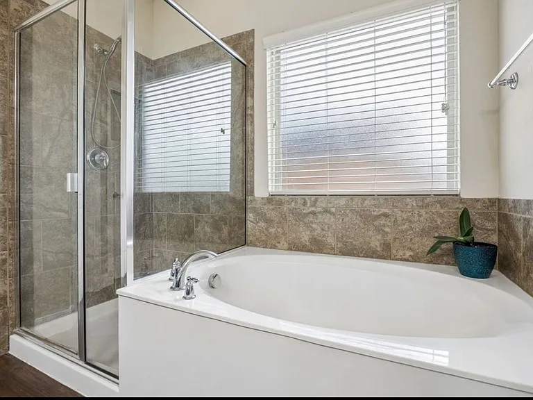 337 Delgany Trl — Photo 11