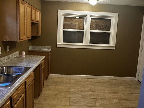 5th image of 3271 Seminole Rd