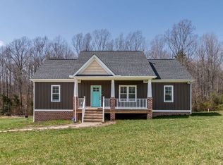 3754 County Line Rd, Kents Store, VA 23084