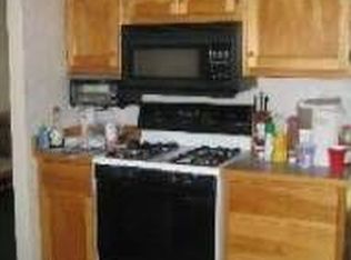 201 Delaware Dr, Bolingbrook, IL 60440