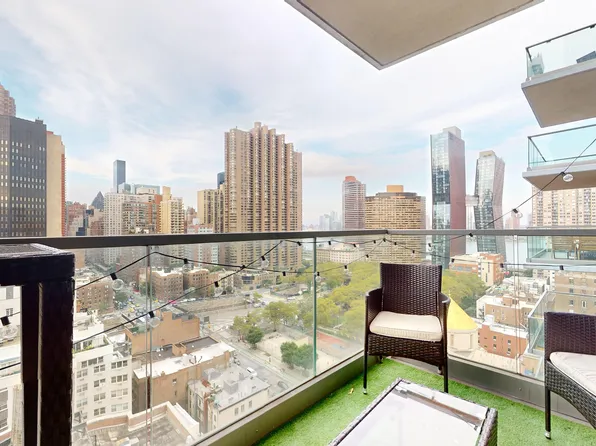 237 E 34th St, New York, NY