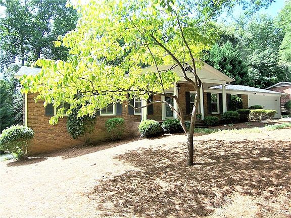 3rd image of 1220 Donna Dr