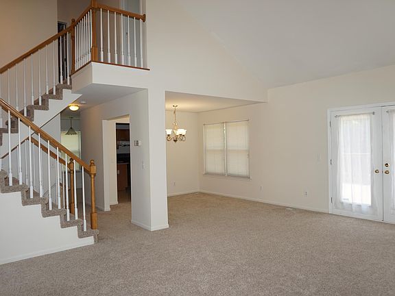 3rd image of 23244 Potomac Cir