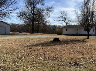8325 Holly Rd, Neosho, MO 64850