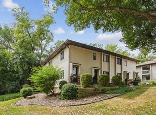 5918 36th Avenue Ct #5918, Moline, IL 61265