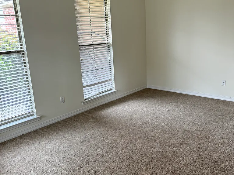 20042 Eastwood Dr — Photo 19