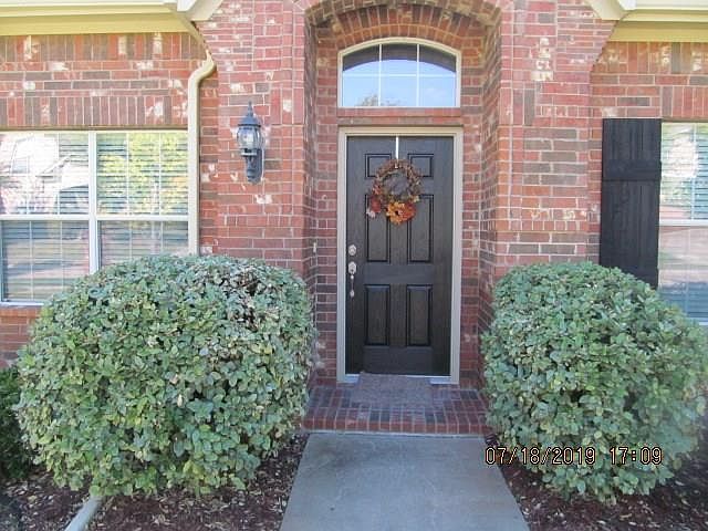 1st image of 2055 Berkdale Ln