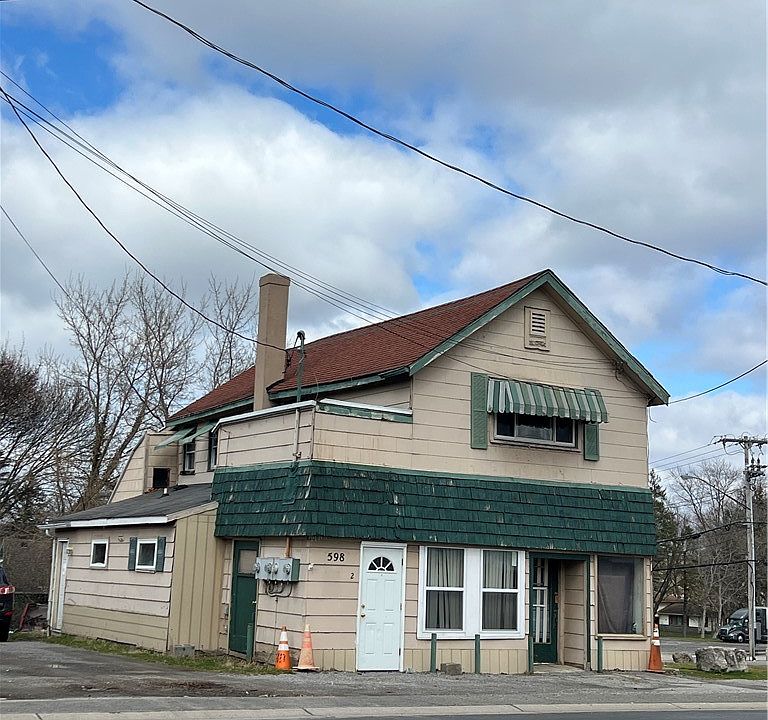 1st image of 598 Ridge Rd APT 2