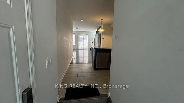 80 Keppel Cir — Photo 3
