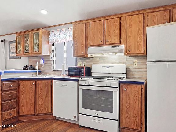 5th image of 2121 S Pantano Rd Unit 108