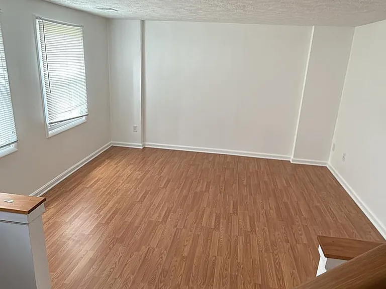 3368 Longbow Ct — Photo 12