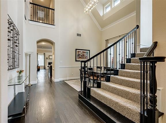 3rd image of 7105 Yardley Ln