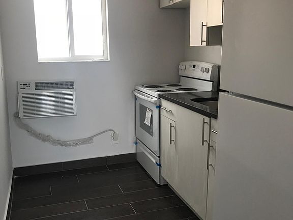 2nd image of 1835 NW 2nd Ct APT 8