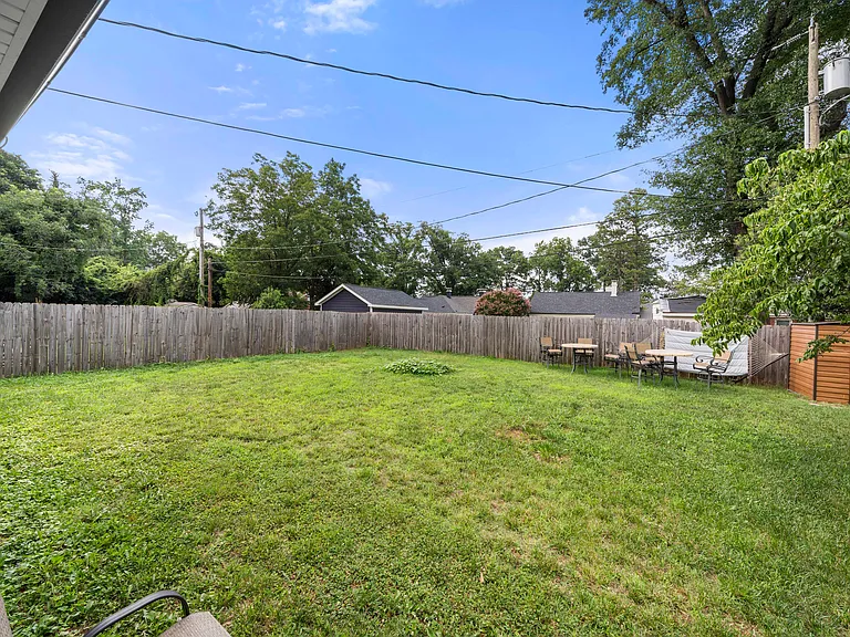 2322 Greenland Ave — Photo 22