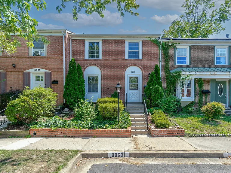 8063 Saint Annes Ct #3 — Photo 8