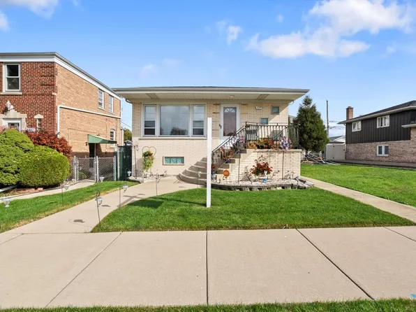 5321 S Moody Ave, Chicago, IL 60638