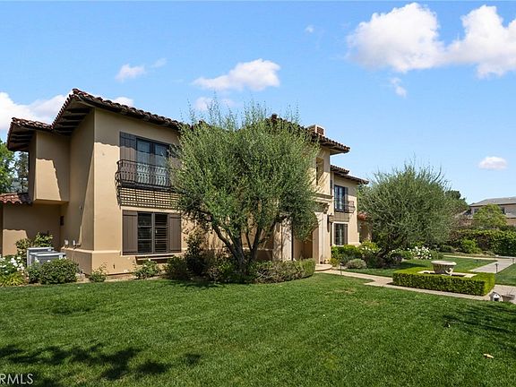 4th image of 1417 Royal Oaks Dr