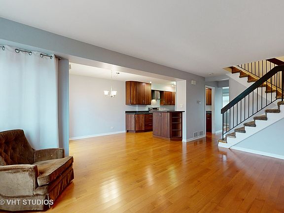 5th image of 1001 Stockton Ct