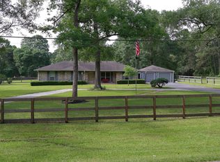 12162 Long Leaf Dr, Conroe, TX 77303