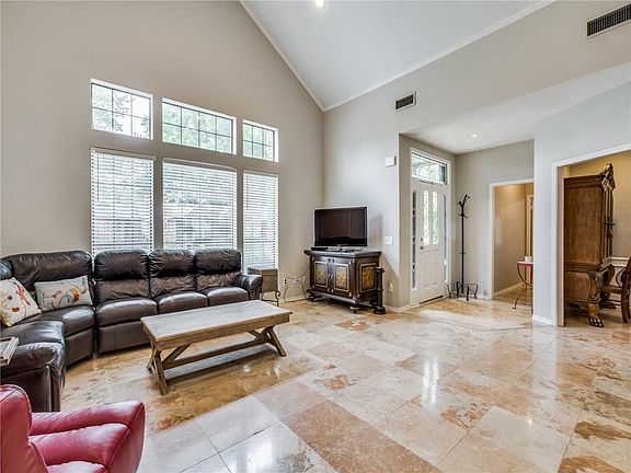 5th image of 4119 Kentshire Ln