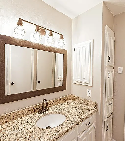 889 Dublin Dr #D — Photo 28