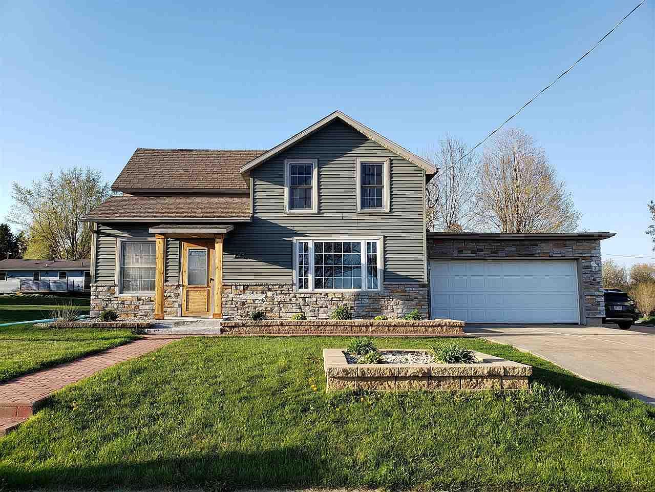 205 Water St, Blanchardville, WI 53516 Zillow
