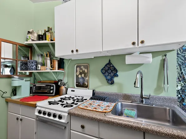 246 East 90th Street image 9 of 14