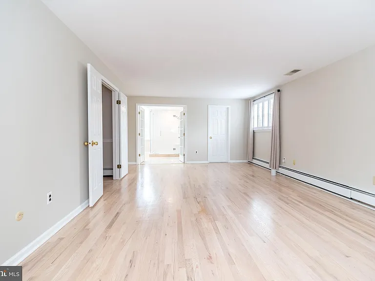 38 Chestnut Valley Dr — Photo 21