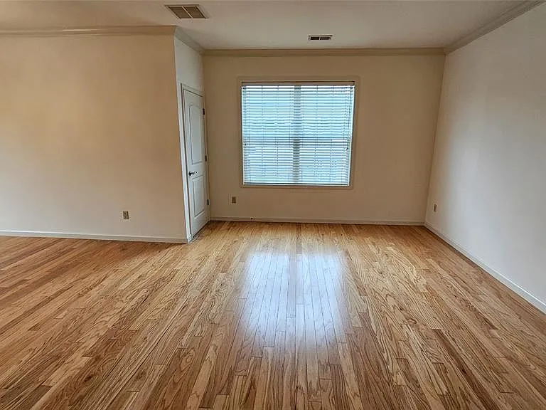 105 Canter Ct — Photo 7