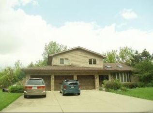 260 Saint Andrews Dr, Bolingbrook, IL 60440