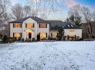 76 Valley Ln, Chappaqua, NY 10514