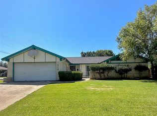 510 Copher Ct, Euless, TX 76040