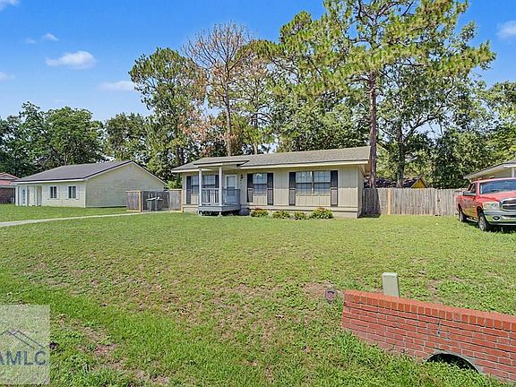 4th image of 241 Pointe South Dr