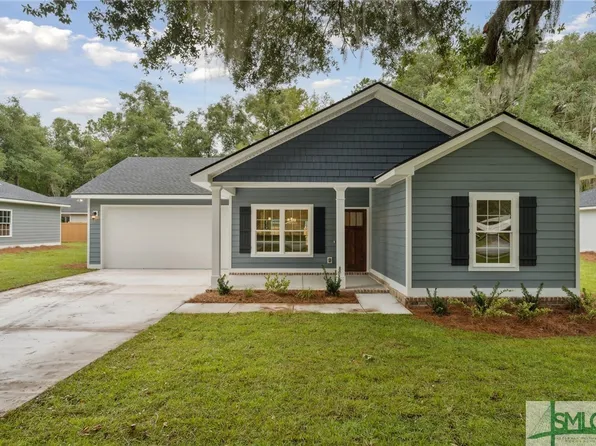 411 Pine Street, Darien, GA 31305
