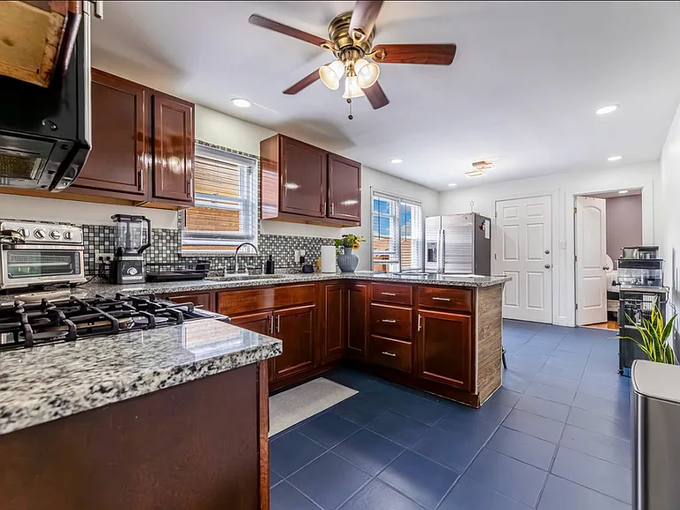 3838 Ridgeland Ave #1 — Photo 5